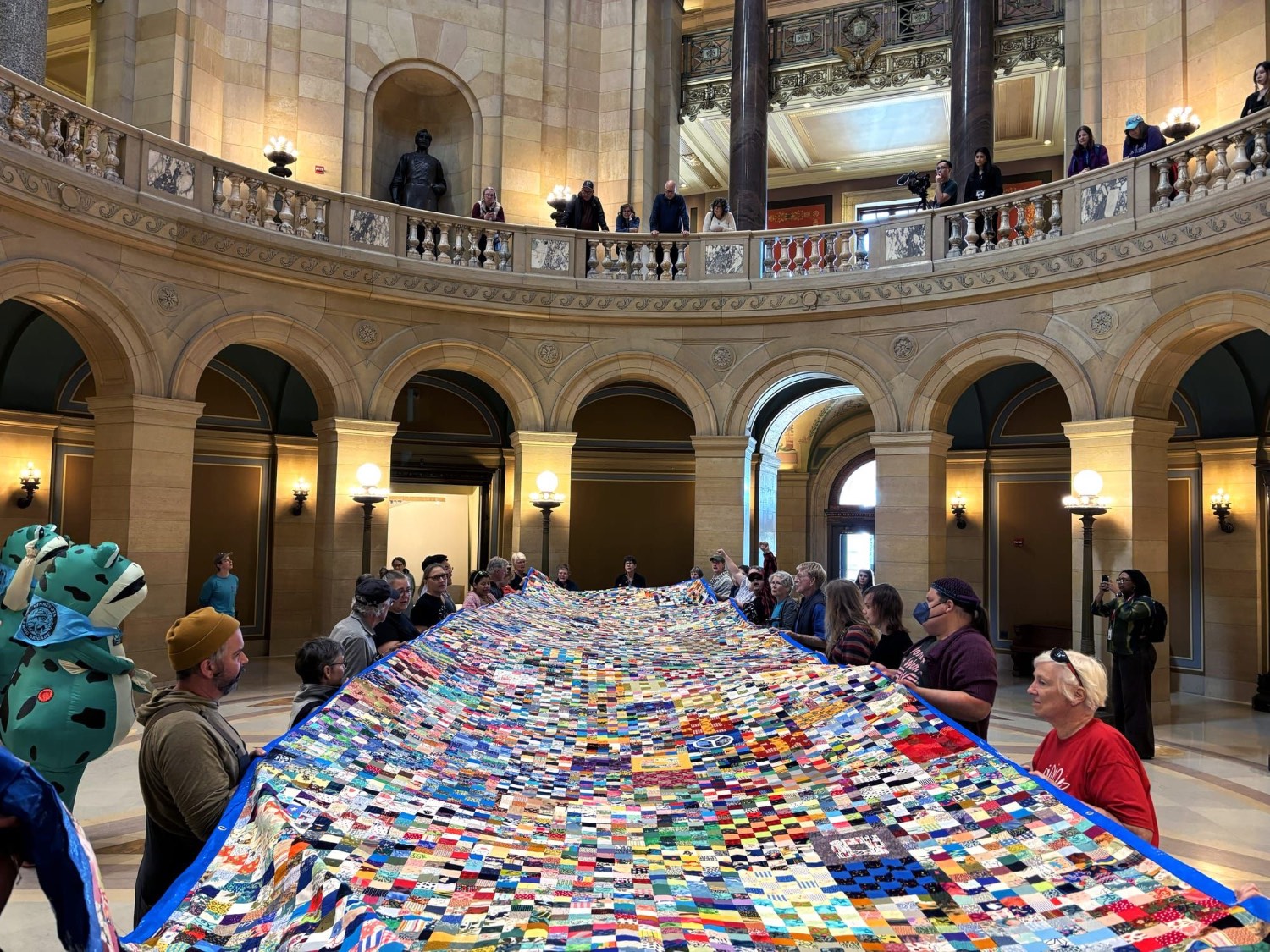 The MN Stolen Neighbors Quilt