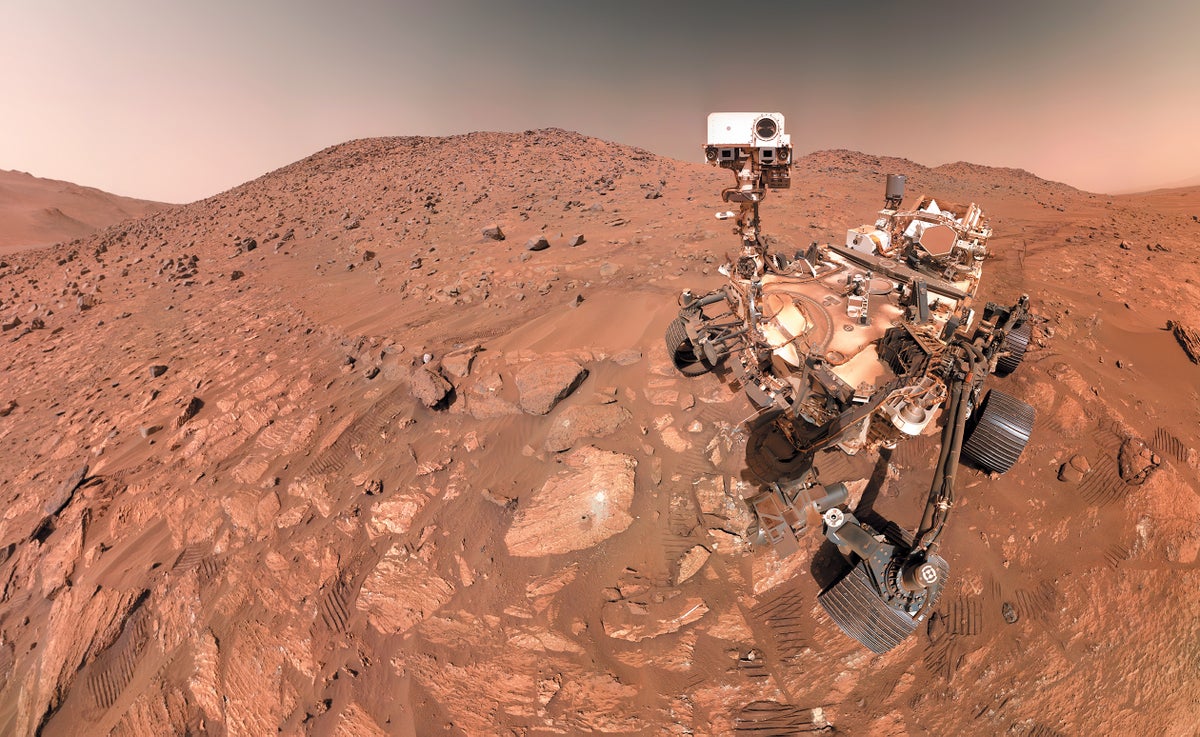 NASA's Perseverance rover scooped up a rock that might prove..., image size:1200x737