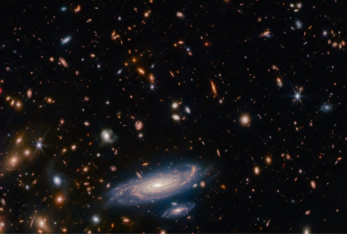 an image of thousands of galaxies taken by the James Webb Space Telescope
