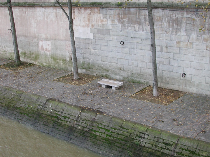 A bench along the Seine