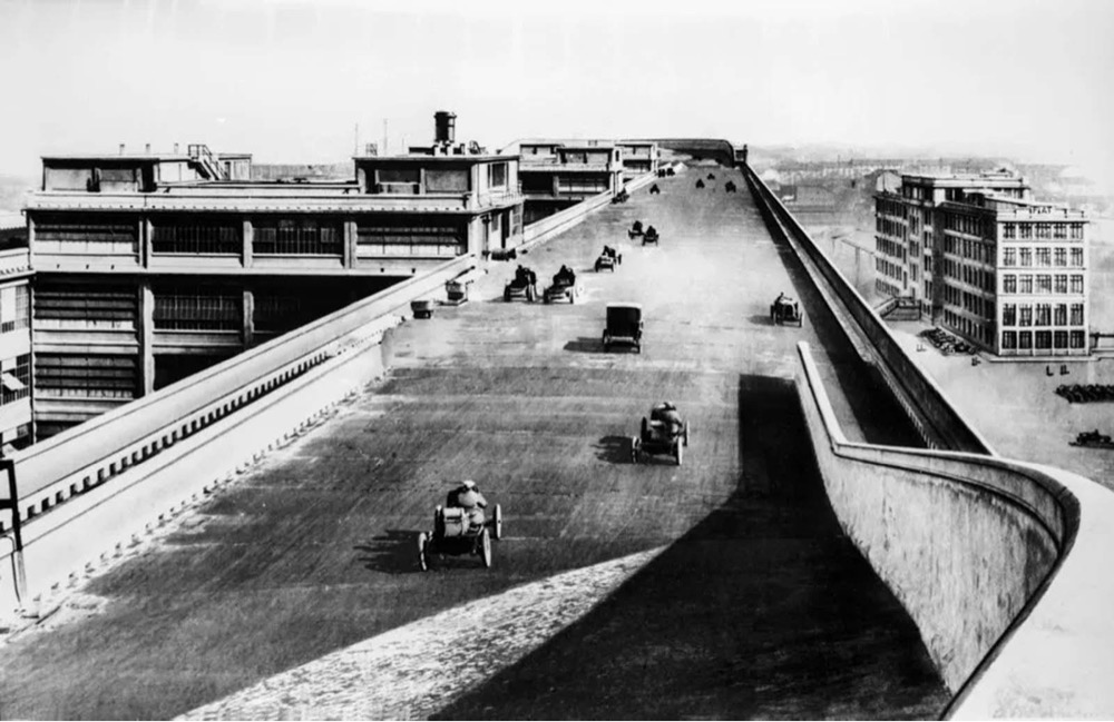 a photo of the racetrack on top of the Fiat factory in Turin, Italy