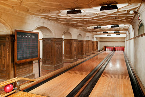 Frick bowling saloon