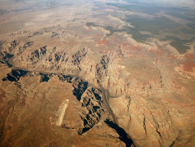 Grand Canyon Plane