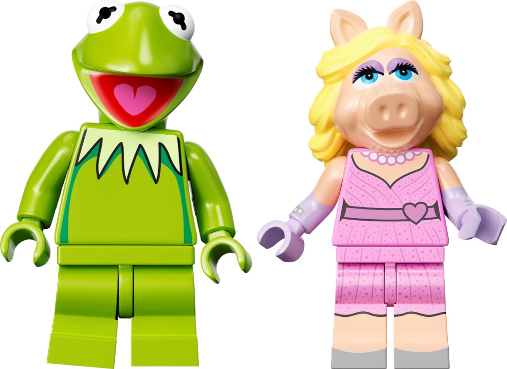 Kermit and Miss Piggy Lego figures