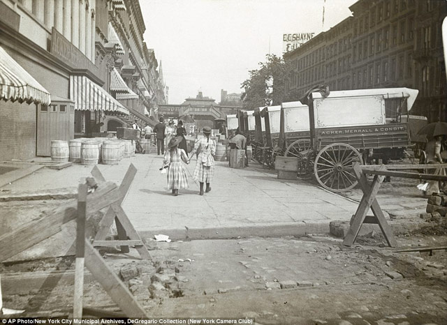 42nd Street in 1890