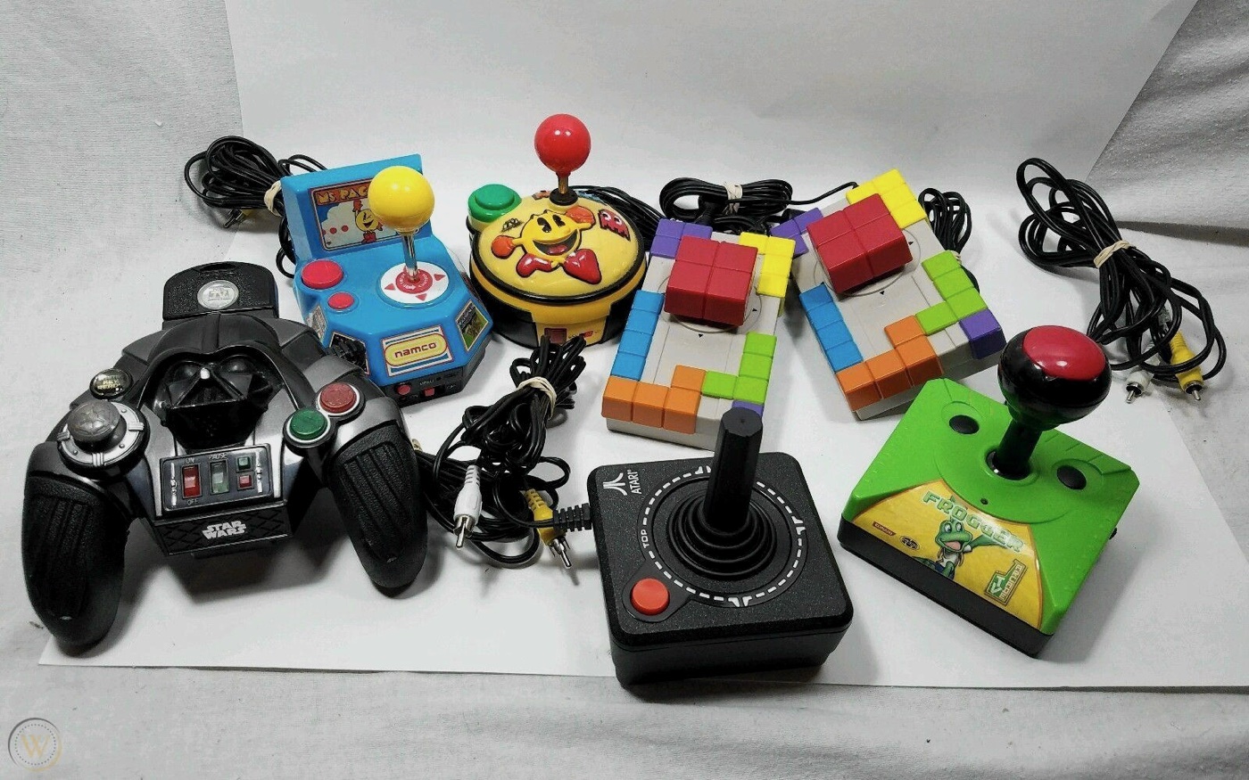 Plug and play game consoles
